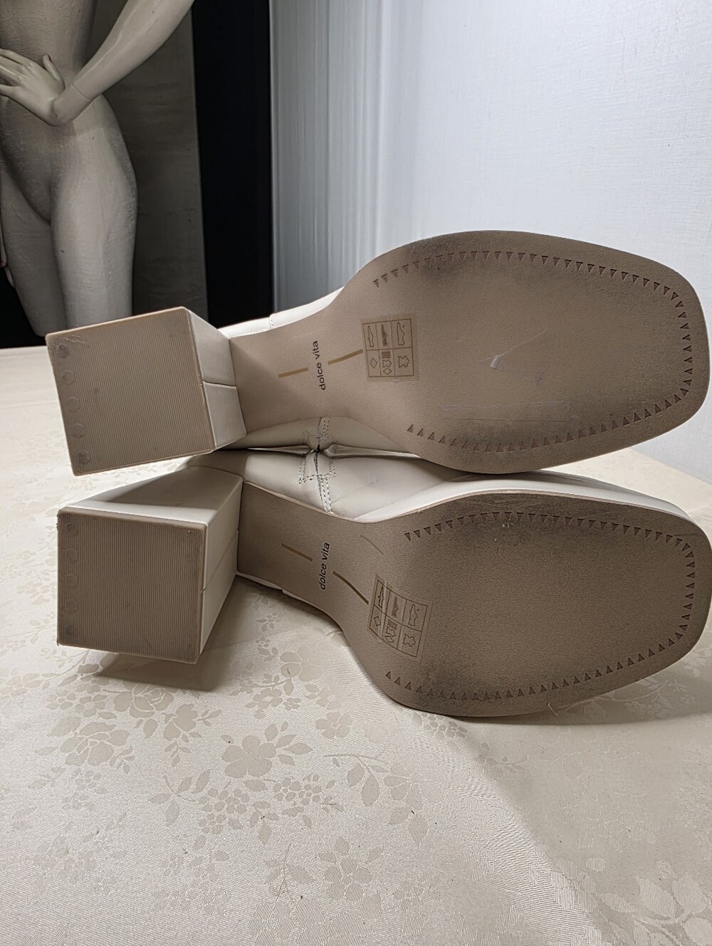 Dolce Vita Ivory Leather Platform Ankle Boots Square Toe Block Heel Size 7.5 - Picture 8 of 11